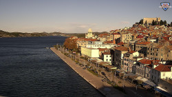 Nábřeží a město