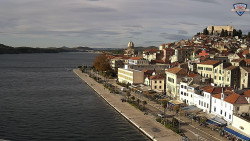 Nábřeží a město