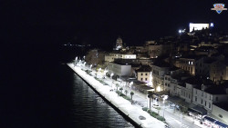 Nábřeží a město