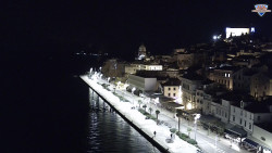 Nábřeží a město