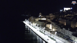 Nábřeží a město