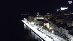 Nábřeží a město