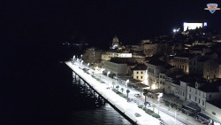 Nábřeží a město