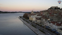 Nábřeží a město