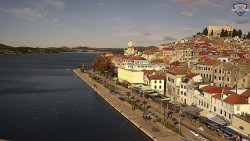 Nábřeží a město