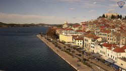 Nábřeží a město