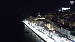 Nábřeží a město