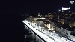 Nábřeží a město