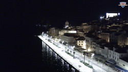 Nábřeží a město