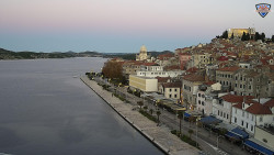 Nábřeží a město