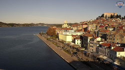 Nábřeží a město