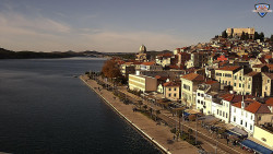 Nábřeží a město