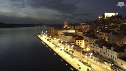 Nábřeží a město