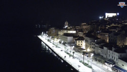 Nábřeží a město