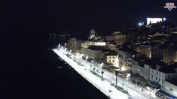 Nábřeží a město