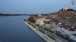 Nábřeží a město