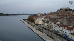 Nábřeží a město