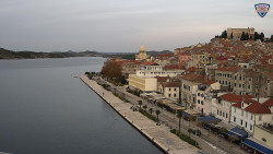 Nábřeží a město