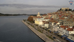 Nábřeží a město