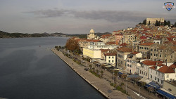 Nábřeží a město