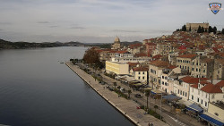 Nábřeží a město