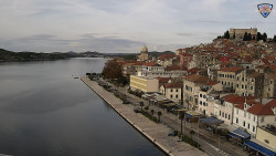 Nábřeží a město