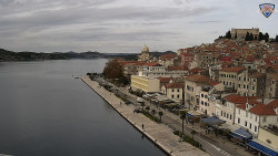 Nábřeží a město