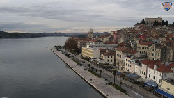 Nábřeží a město