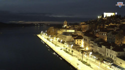 Nábřeží a město