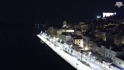 Nábřeží a město