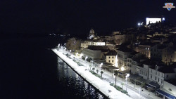 Nábřeží a město