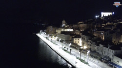 Nábřeží a město