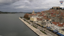 Nábřeží a město