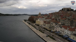 Nábřeží a město