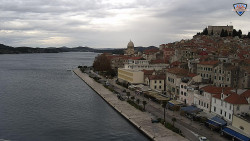 Nábřeží a město