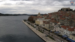 Nábřeží a město