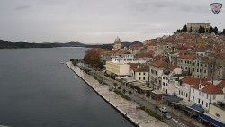 Nábřeží a město