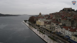 Nábřeží a město