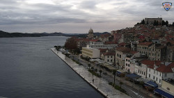 Nábřeží a město