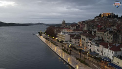 Nábřeží a město