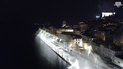 Nábřeží a město