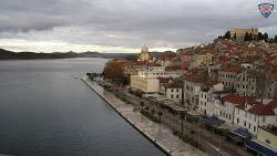 Nábřeží a město