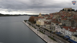 Nábřeží a město