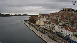 Nábřeží a město