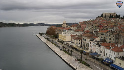 Nábřeží a město