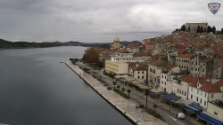 Nábřeží a město