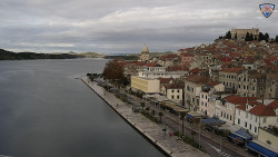 Nábřeží a město