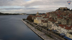 Nábřeží a město