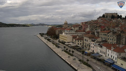 Nábřeží a město