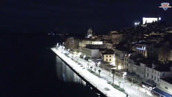 Nábřeží a město